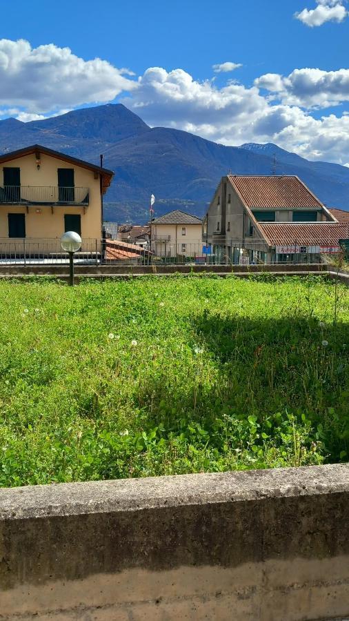 Apartamento Residenza Michi Gravedona Exterior foto
